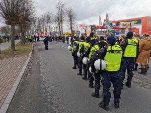 zdjęcia z zabezpieczenia marszu w Hajnówce