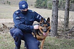 Policjant z psem