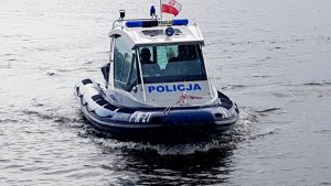 Policyjna łódź patrolowa