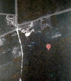widok terenu z góry z zaznaczonym punktem zdjęcie poglądowe