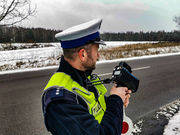 policjant w trakcie służby