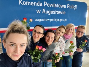 Kobiety policjantki
