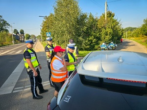 policjanci na drodze