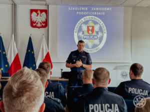 Policjacni podczas szkolenia