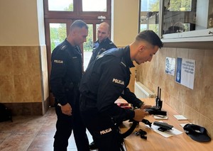 policjanci