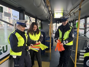 wręczanie odblasków