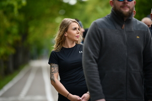 policjanci podczas biegu