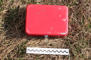 kasetka koloru czerwonego