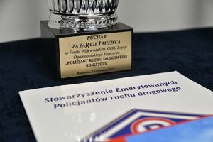WYRÓŻNIENIA DLA NAJLEPSZYCH POLICJANTÓW RUCHU DROGOWEGO