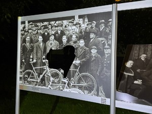 zniszczona fotografia