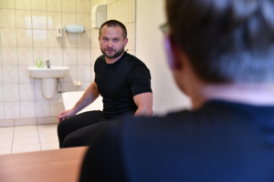 policjanci podczas szkolenia z lekarzami