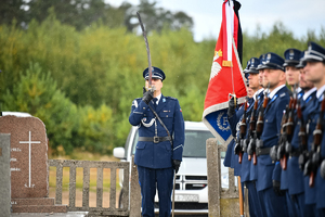policjanci podczas pogrzbu