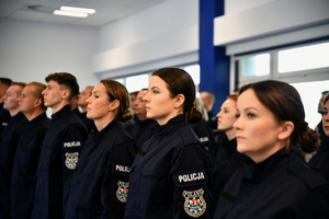 policjanci i zaproszeni goście