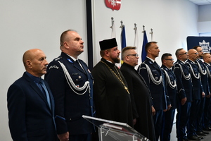 policjanci i zaproszeni goście