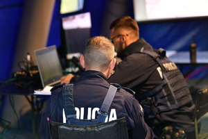 ćwiczenia policjantów z Oddziału Prewencji Policji w Białymstoku i podlaskich kontrterrorystów