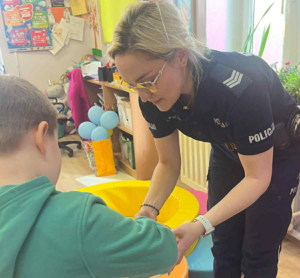 Justyna Woronowicz-Marzec podczas czynności służbowych