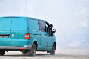 policjanci, strażnicy graniczni i uczniowie