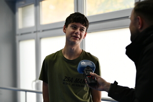 policjanci, strażnicy graniczni i uczniowie