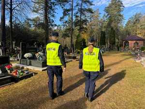 policjanci podczas działań