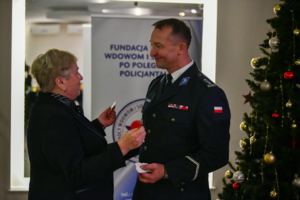 Wigilia z podopiecznymi Fundacji Pomocy Wdowom i Sierotom po Poległych Policjantach