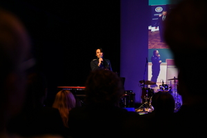 uroczyste zakończenie projektu "Uniwersytet Bezpiecznego Seniora" -seniorzy i zaproszeni goście