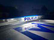 belka sygnalizacyjna z napisem policja