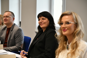 jury podczas wybierania prac