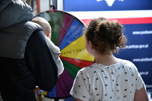 Podlascy policjanci z wizytą u najmłodszych pacjentów szpitala dziecięcego