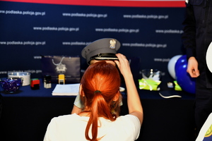 Podlascy policjanci z wizytą u najmłodszych pacjentów szpitala dziecięcego