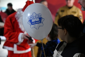 Podlascy policjanci z wizytą u najmłodszych pacjentów szpitala dziecięcego