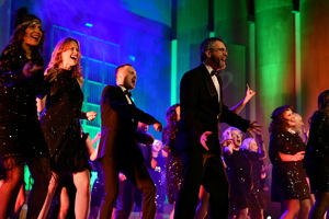 POLICJANCI I GOŚCIE NA KONCERCIE W FILHARMONII