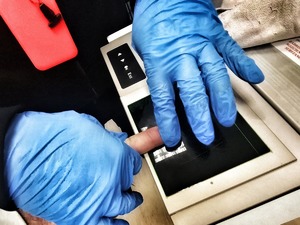 pobieranie odcisku palca