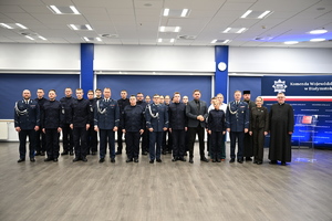 policjanci i komendanic