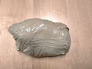 pakunek oklejony taśmą