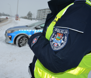 policjant tle radiowóz