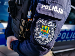 umundurowany policjant