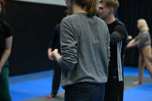 policjanci szkolą medyków