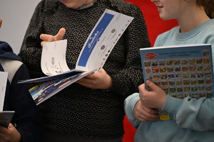 Inauguracja V edycji akcji pn. „Dziecięca Szkoła Bezpieczeństwa” policjanci i dzieci