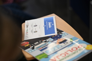 Inauguracja V edycji akcji pn. „Dziecięca Szkoła Bezpieczeństwa” policjanci i dzieci