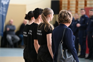 "NA SPORTOWO Z CZYSTĄ GŁOWĄ" TURNIEJ KLAS MUNDUROWYCH - uczestnicy oraz organizatorzy