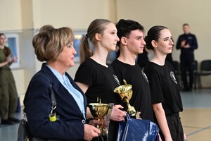 "NA SPORTOWO Z CZYSTĄ GŁOWĄ" TURNIEJ KLAS MUNDUROWYCH - uczestnicy oraz organizatorzy