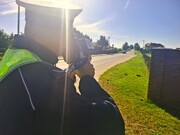 policjant mierzy prędkość