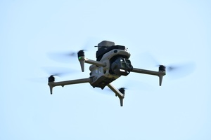 dron podczas cwiczen