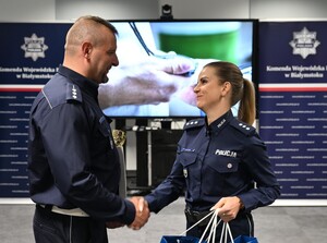 WYRÓŻNIENIA DLA NAJLEPSZYCH POLICJANTÓW RUCHU DROGOWEGO