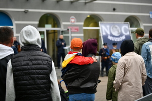 noc muzeów - stoiska promocyjne i pokazy policjantów