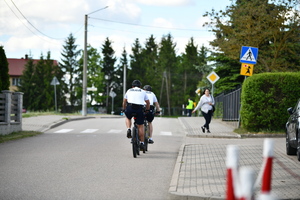 policjanci podczas zawodów