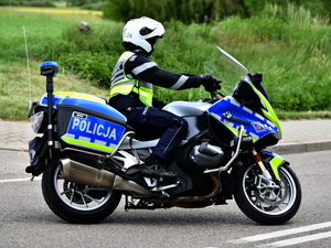 policjanci podczas zawodów