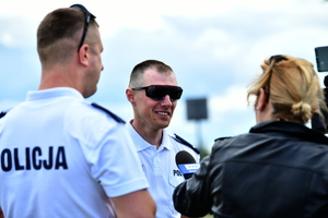 policjanci podczas zawodów