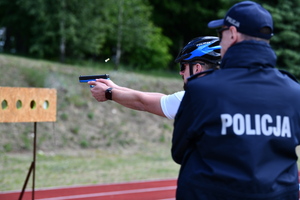 policjanci podczas zawodów