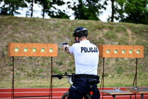 policjanci podczas zawodów